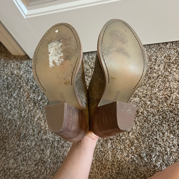 Vince Camuto Healed Booties Open Toe NWOT - Picture 4 of 5